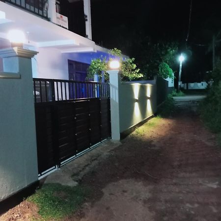 Great Yeheni Villa Hikkaduwa Εξωτερικό φωτογραφία